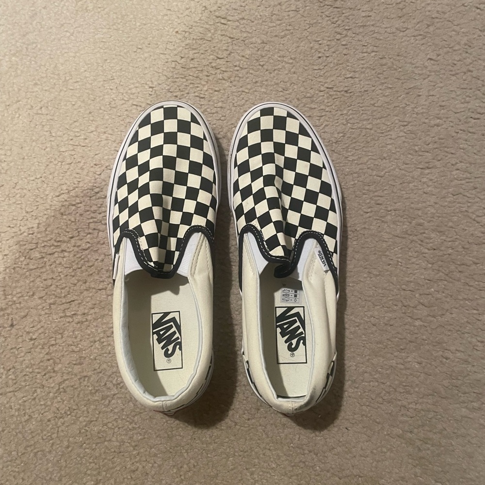 vans checkered slip ons